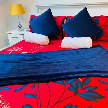 London Manor Homes מראה חיצוני תמונה