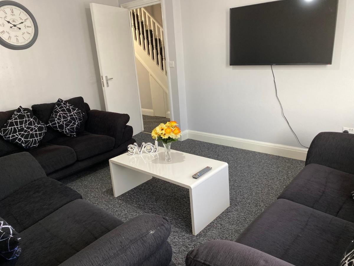 London Manor Homes מראה חיצוני תמונה