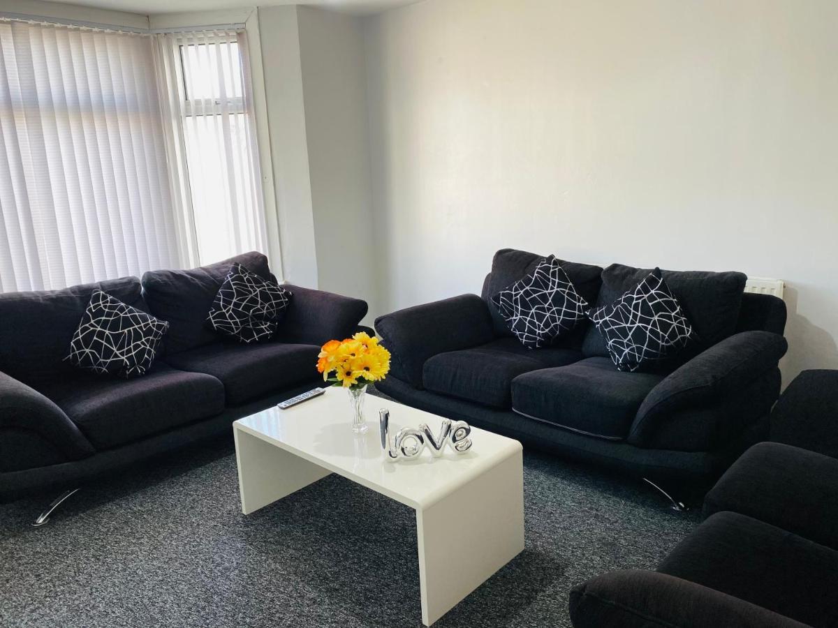 London Manor Homes מראה חיצוני תמונה